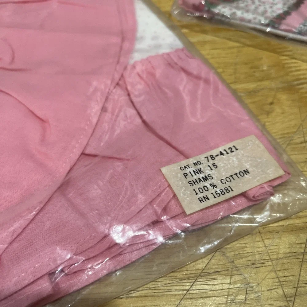 Vintage Southern Belle Dancing Girl Floral Pink Cottage (2) Shams NOS‎ Ruffled